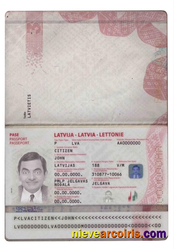 Latvia passport 2015 – present